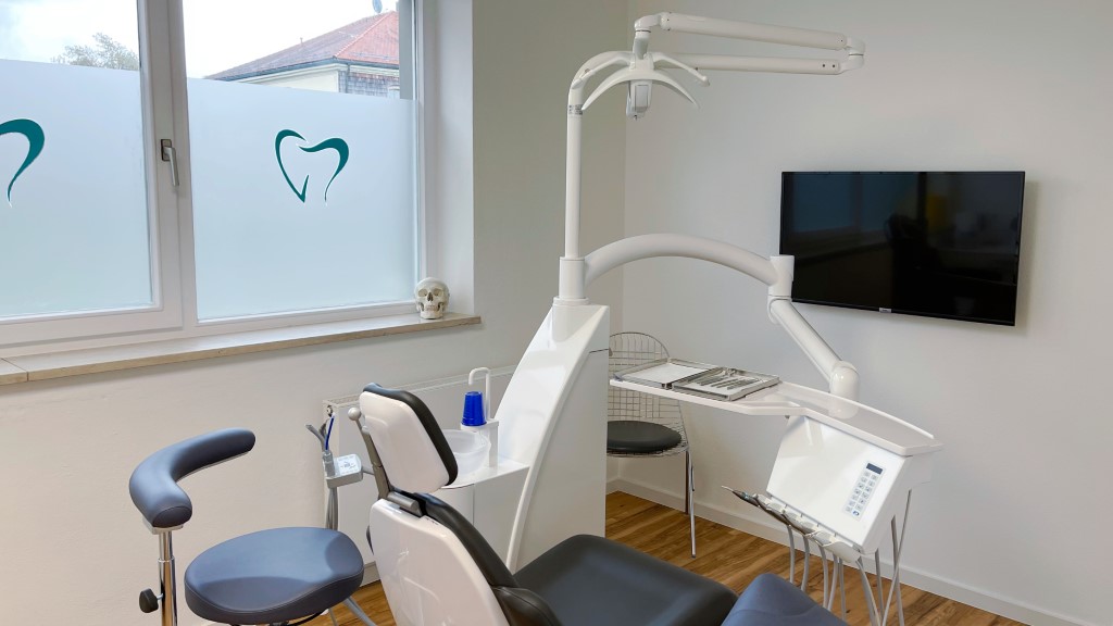 Galerie 2: Innenansicht der Zahnarztpraxis Dr. med. dent. Sezgin Talu Msc & Kollegen in Neureichenau